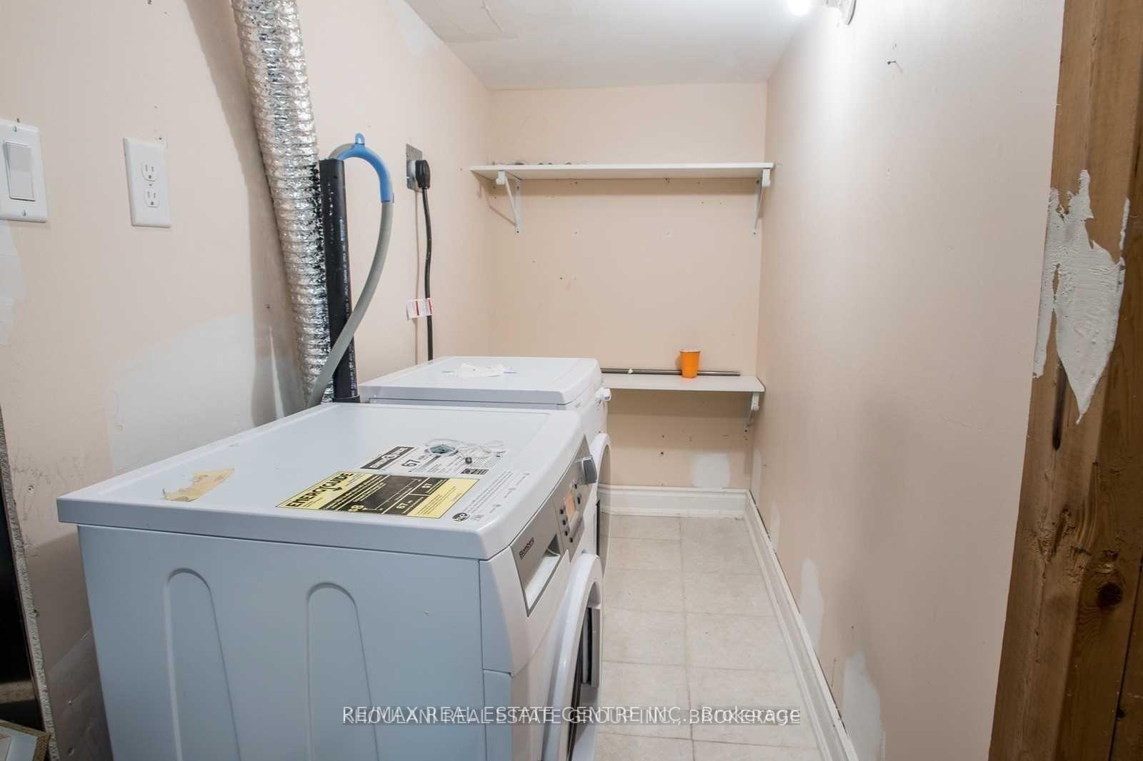 Photo 13 of 3283 Tacc(basement) Drive, Mississauga, Churchill Meadows — HOMEH