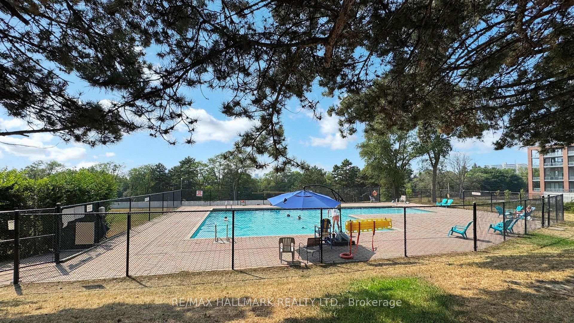 Photo 31 of Unit 907, 20 Forest Manor Road, North York, Henry Farm — HOMEH