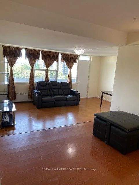 Photo 4 of Unit 907, 20 Forest Manor Road, North York, Henry Farm — HOMEH