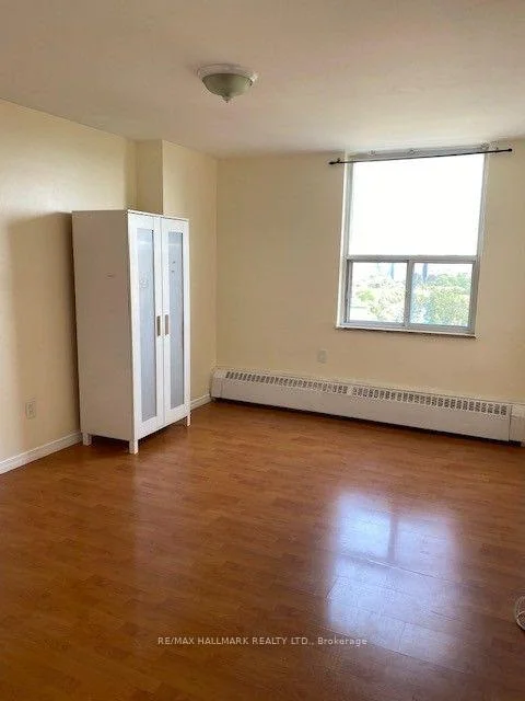 Photo 14 of Unit 907, 20 Forest Manor Road, North York, Henry Farm — HOMEH