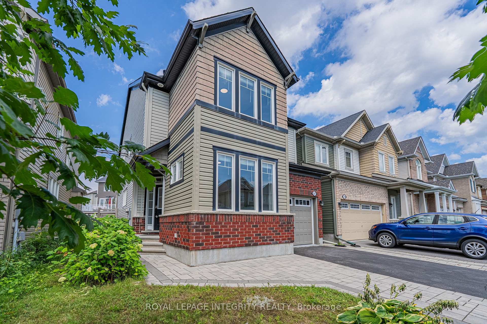 Photo 3 of 337 Meadowbreeze Drive, Ottawa, Kanata - Emerald Meadows/Trailwest — HOMEH