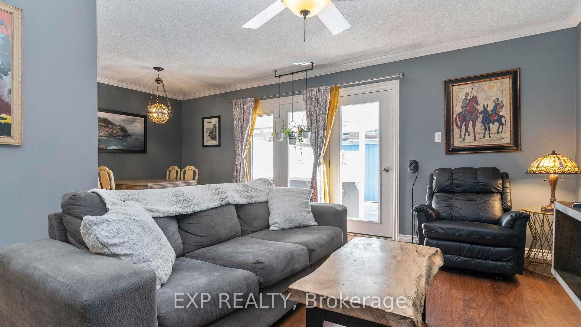 Photo 9 of 116 Glenroy Crescent, London, South T — HOMEH