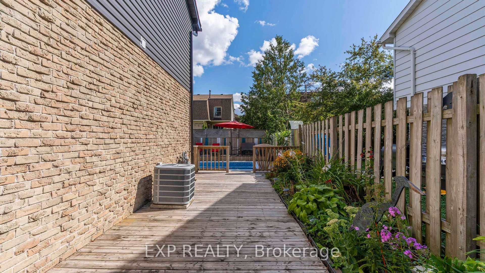 Photo 38 of 116 Glenroy Crescent, London, South T — HOMEH