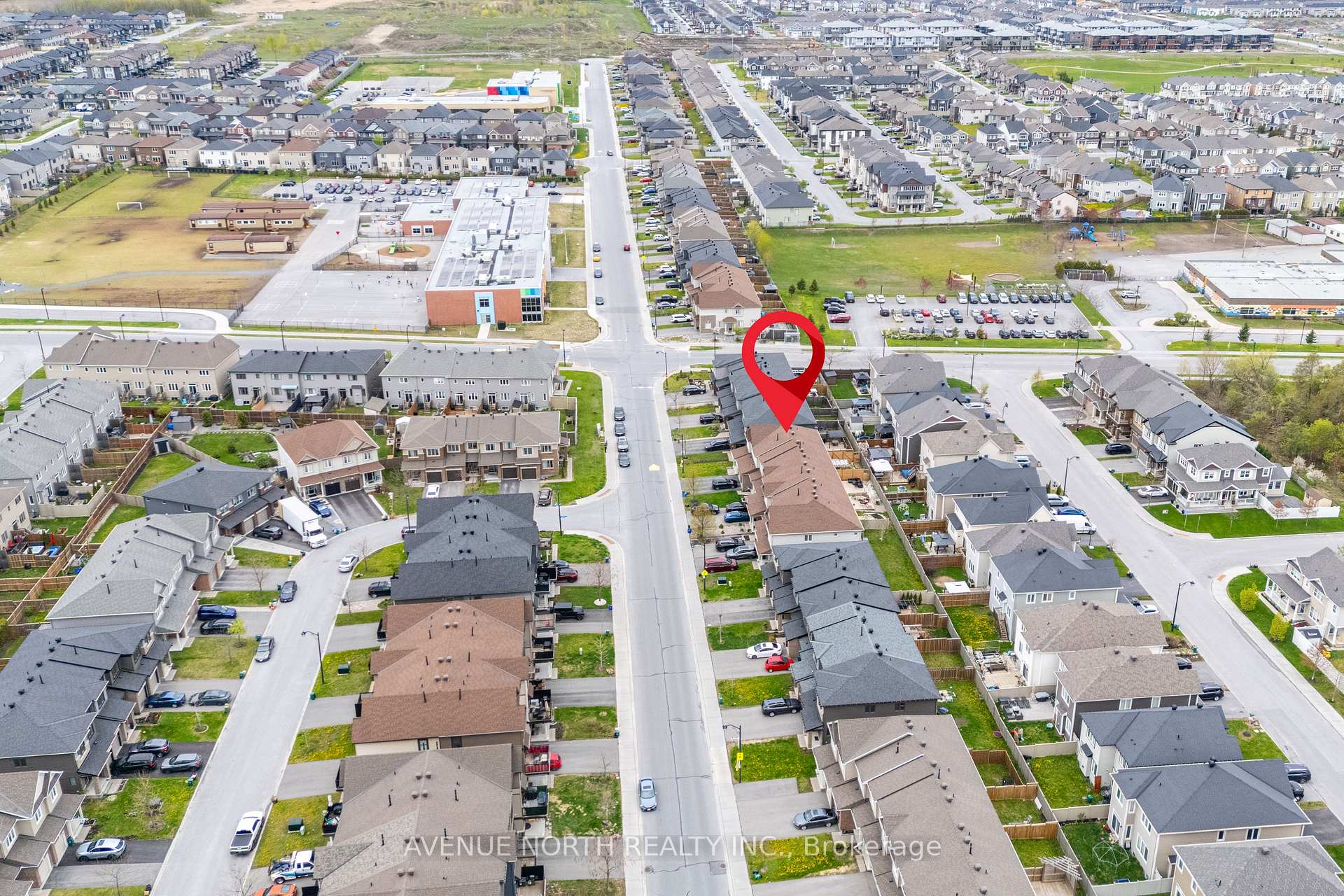 Photo 5 of 940 Kilbirnie Drive, Ottawa, Barrhaven - Half Moon Bay — HOMEH