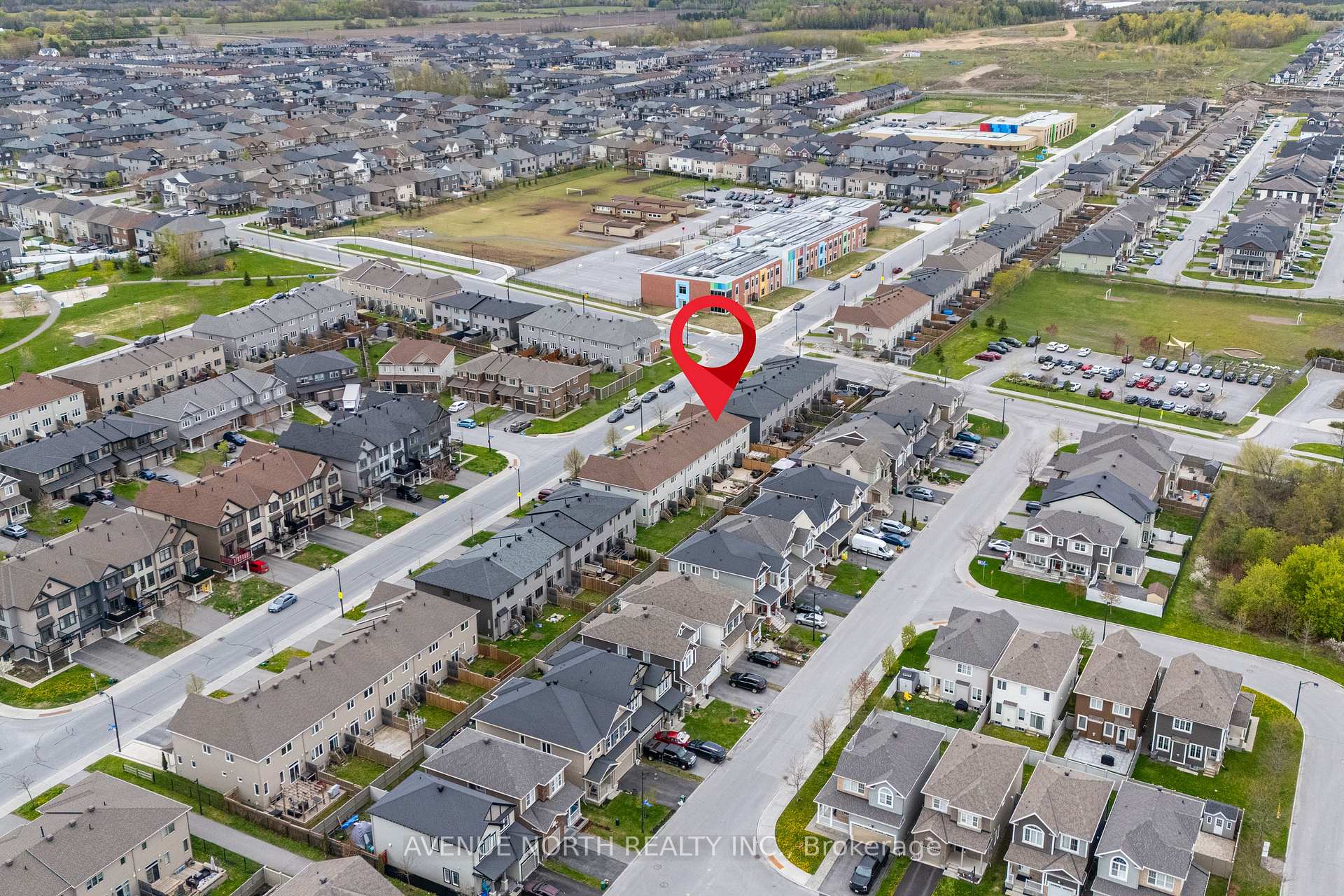 Photo 6 of 940 Kilbirnie Drive, Ottawa, Barrhaven - Half Moon Bay — HOMEH