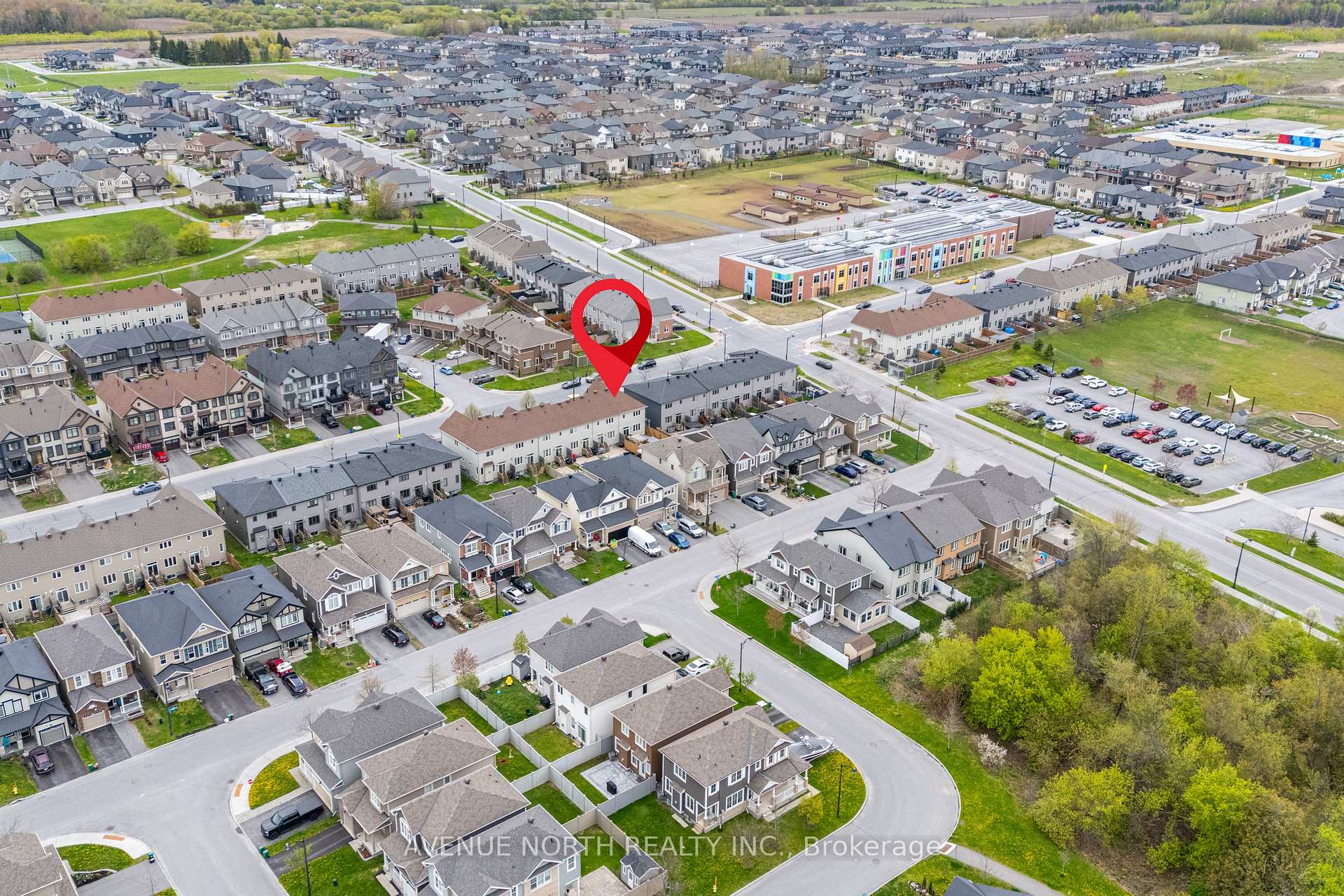 Photo 7 of 940 Kilbirnie Drive, Ottawa, Barrhaven - Half Moon Bay — HOMEH