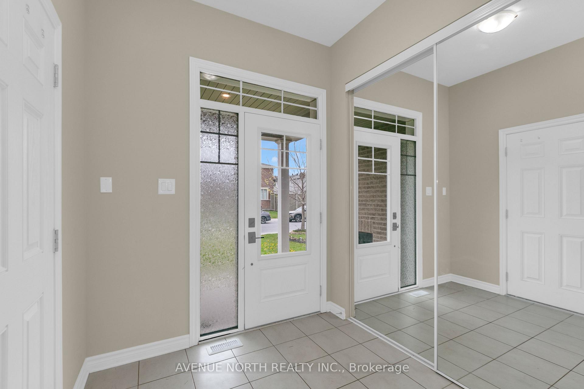 Photo 11 of 940 Kilbirnie Drive, Ottawa, Barrhaven - Half Moon Bay — HOMEH
