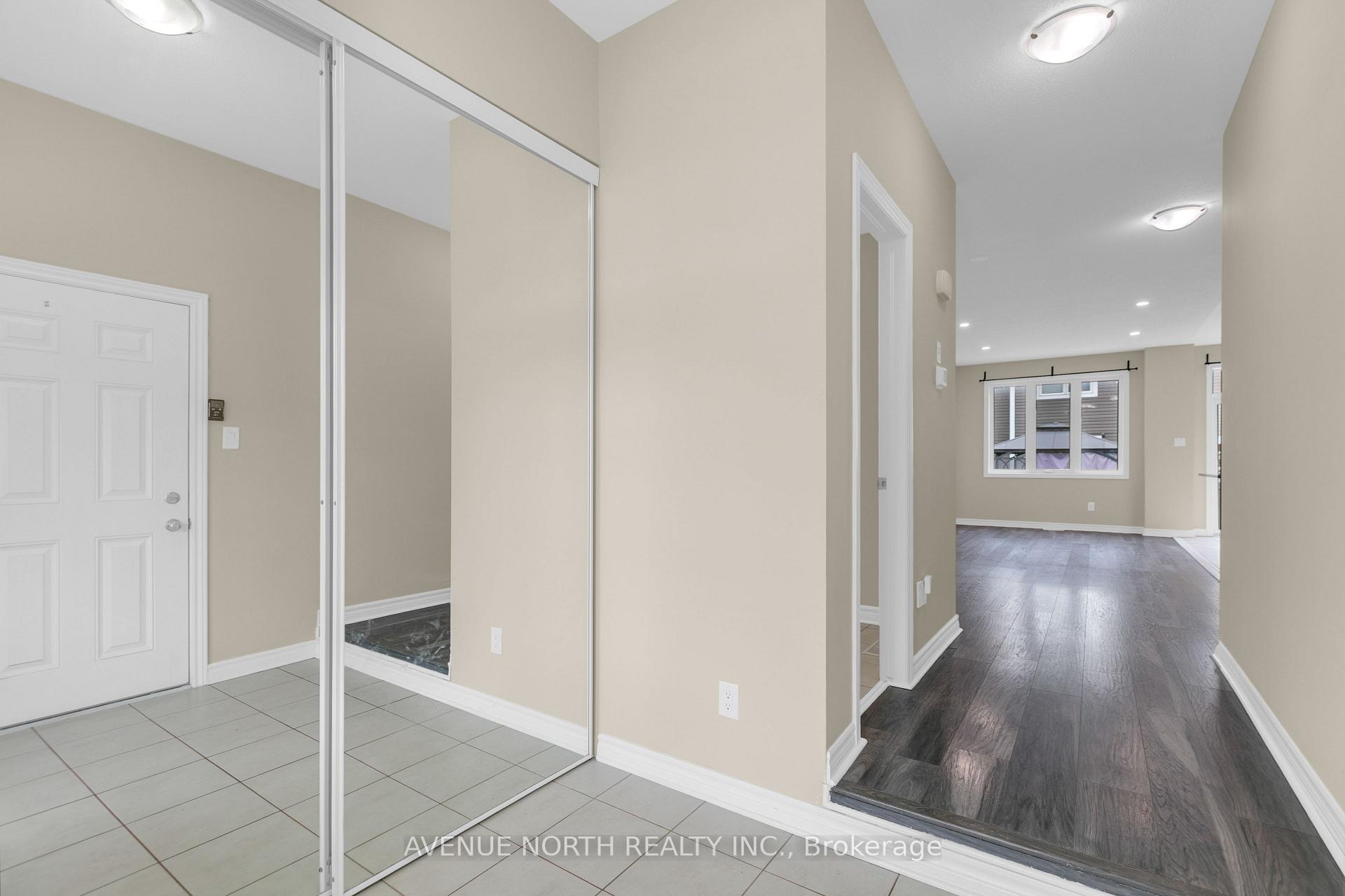 Photo 12 of 940 Kilbirnie Drive, Ottawa, Barrhaven - Half Moon Bay — HOMEH