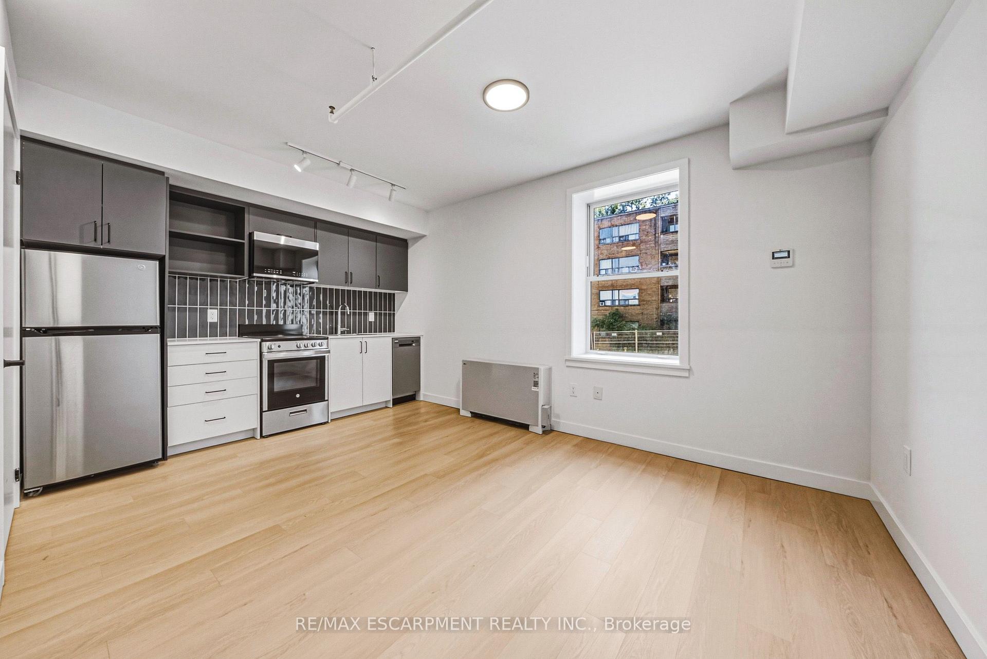 Photo 2 of Unit 206, 325 James Street S, Hamilton, Corktown — HOMEH