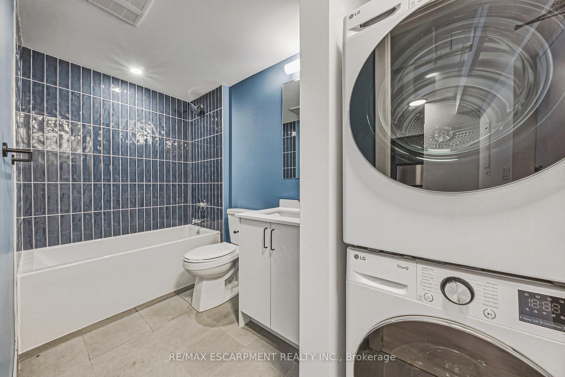 Photo 4 of Unit 206, 325 James Street S, Hamilton, Corktown — HOMEH