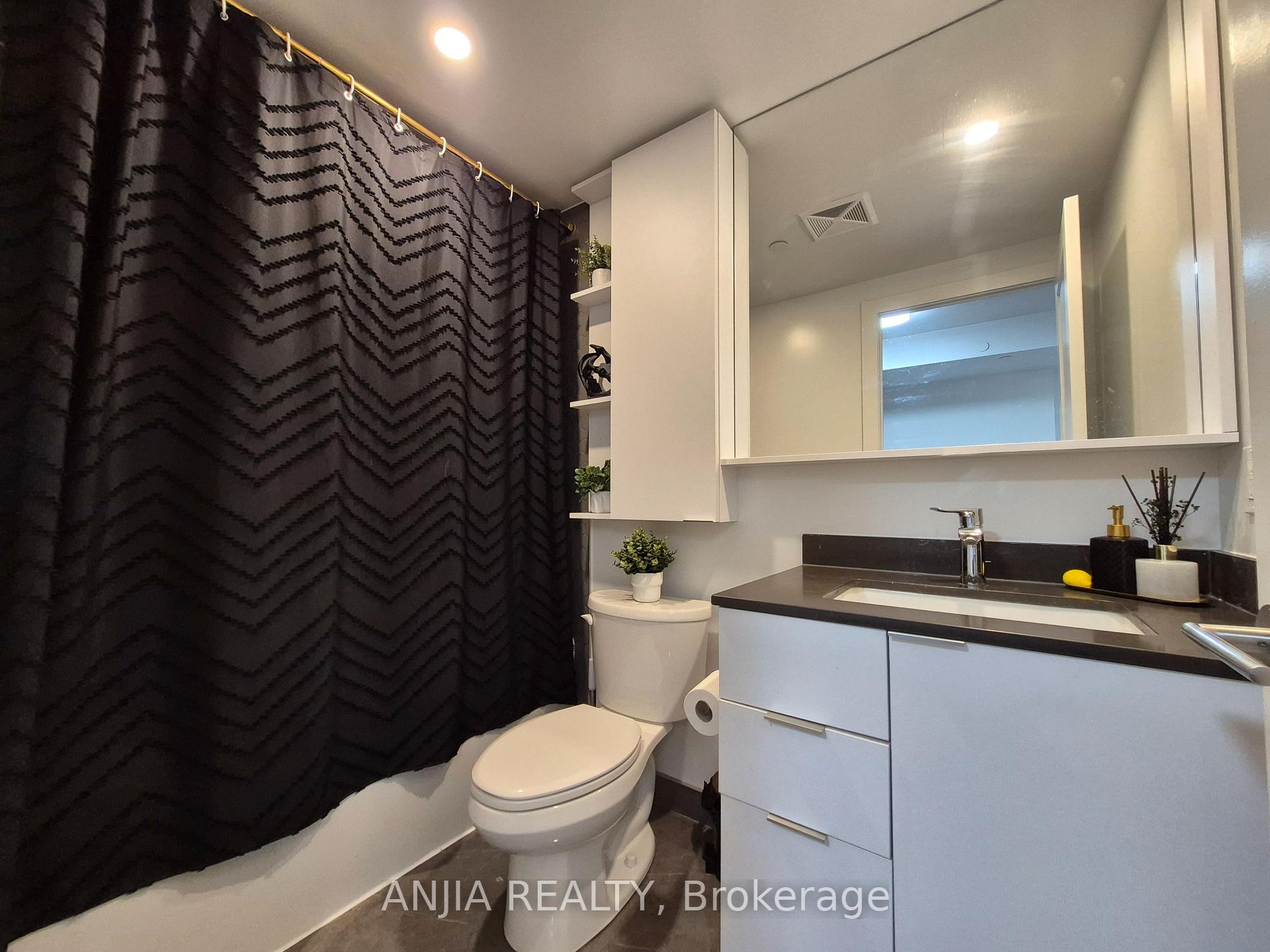 Photo 14 of Unit 321, 8 Cedarland Drive, Markham, Unionville — HOMEH