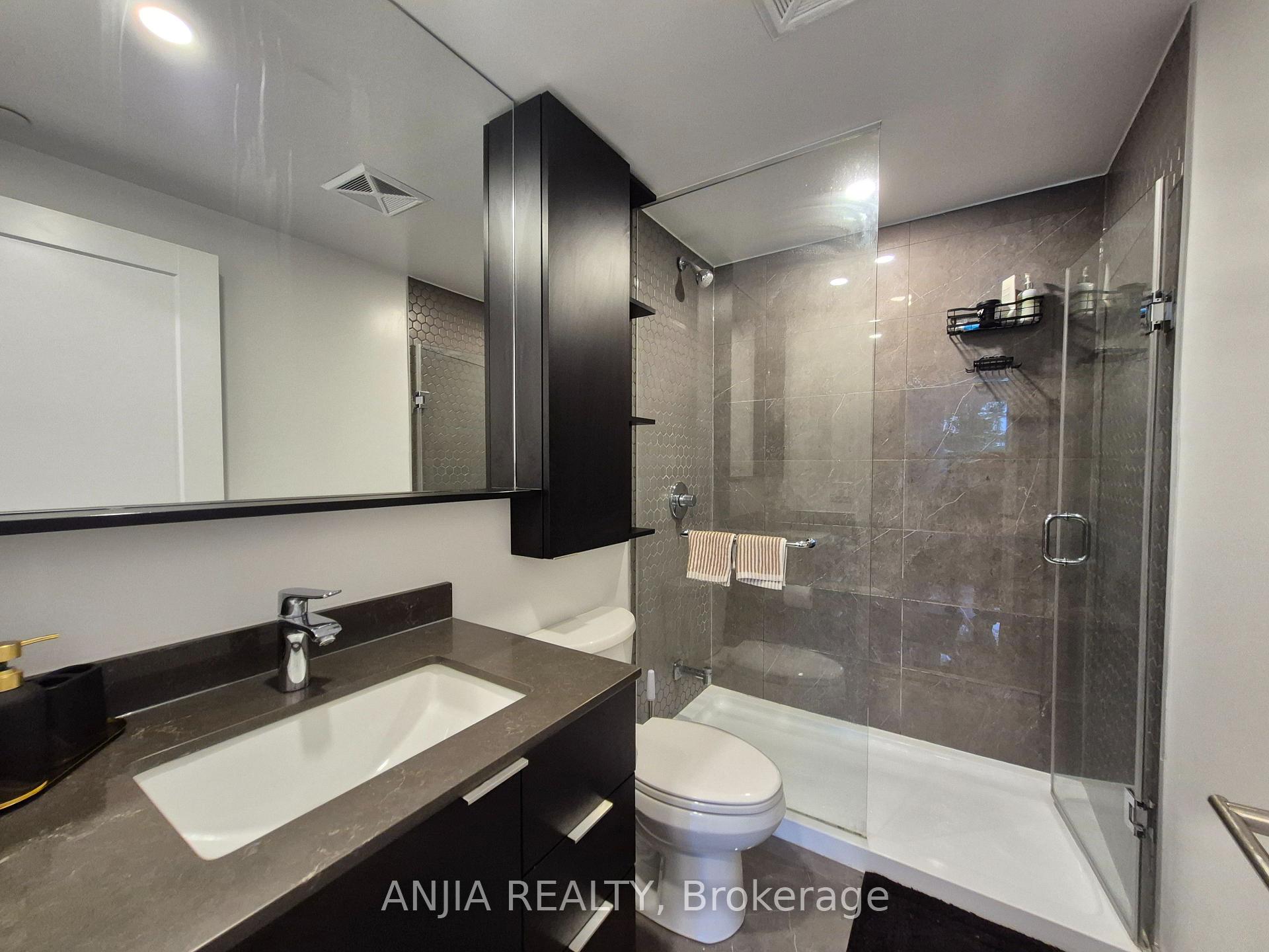 Photo 17 of Unit 321, 8 Cedarland Drive, Markham, Unionville — HOMEH