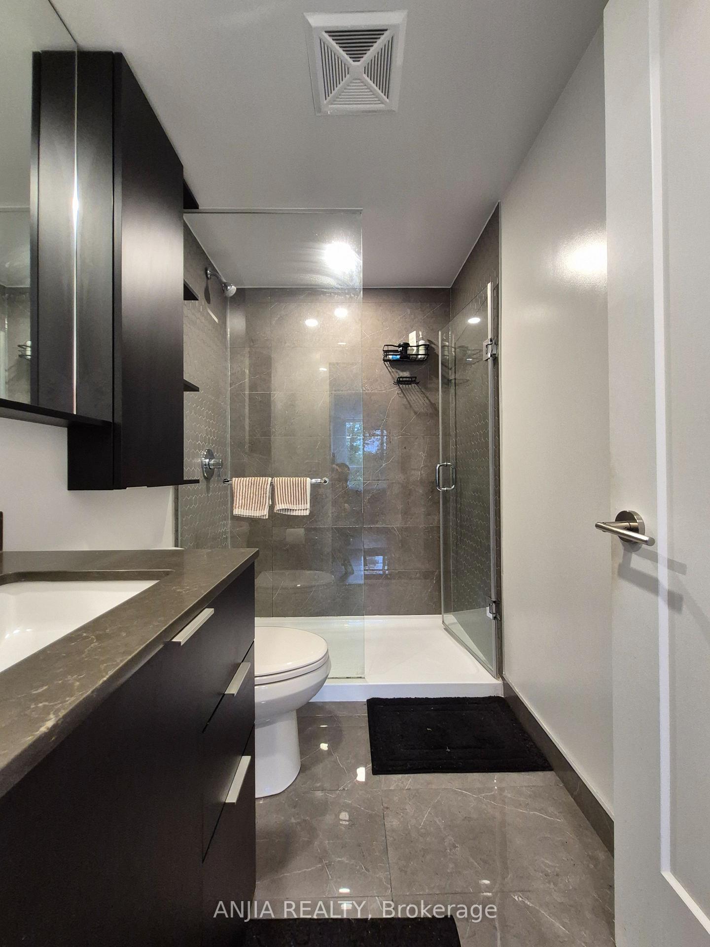 Photo 18 of Unit 321, 8 Cedarland Drive, Markham, Unionville — HOMEH