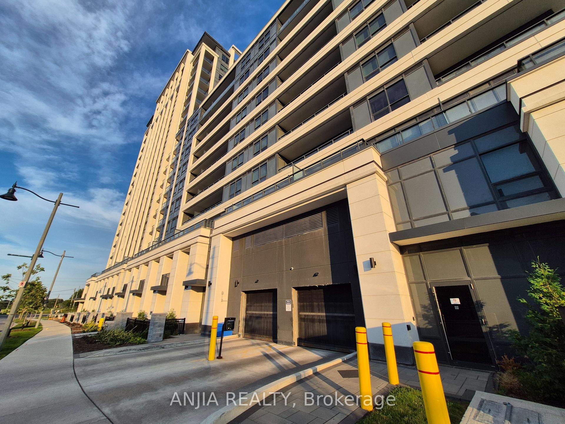 Photo 37 of Unit 321, 8 Cedarland Drive, Markham, Unionville — HOMEH