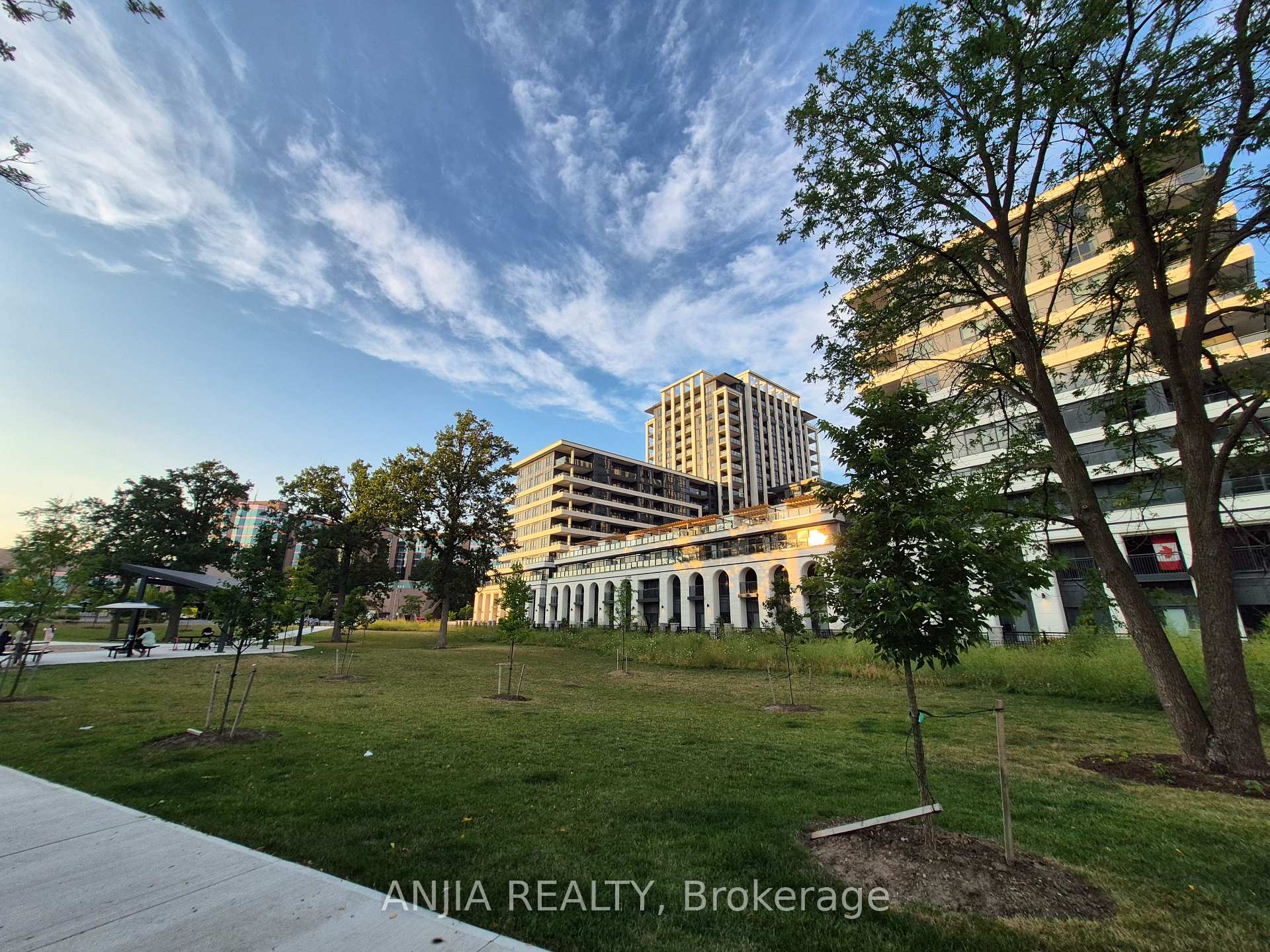 Photo 38 of Unit 321, 8 Cedarland Drive, Markham, Unionville — HOMEH
