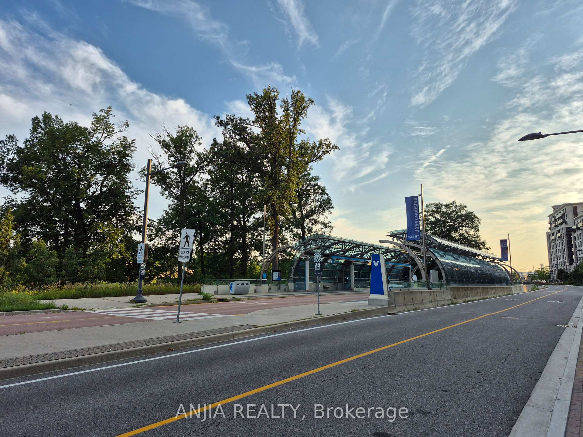 Photo 39 of Unit 321, 8 Cedarland Drive, Markham, Unionville — HOMEH