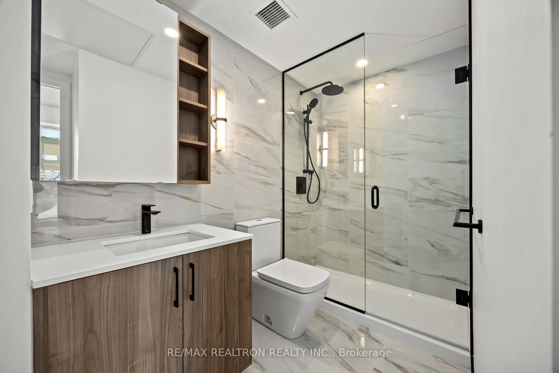 Photo 17 of 689 The Queensway, Etobicoke, Stonegate-Queensway — HOMEH