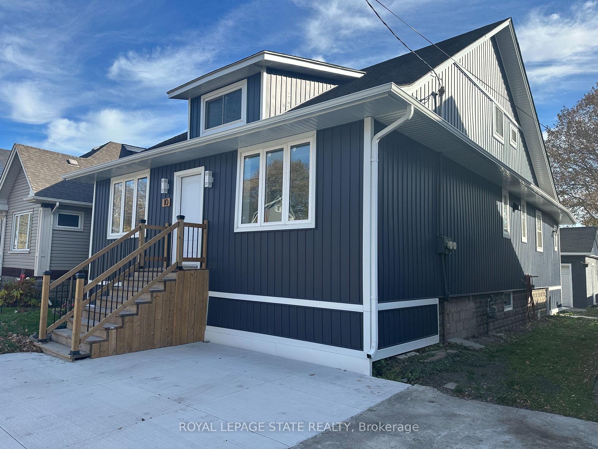 Photo 19 of Unit 1, 10 Comet Avenue, Hamilton, Hamilton Beach — HOMEH