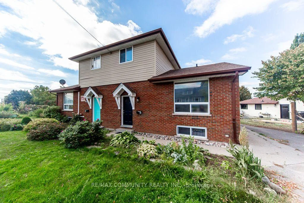 Photo 4 of 30 West Street, Quinte West, Trenton Ward — HOMEH