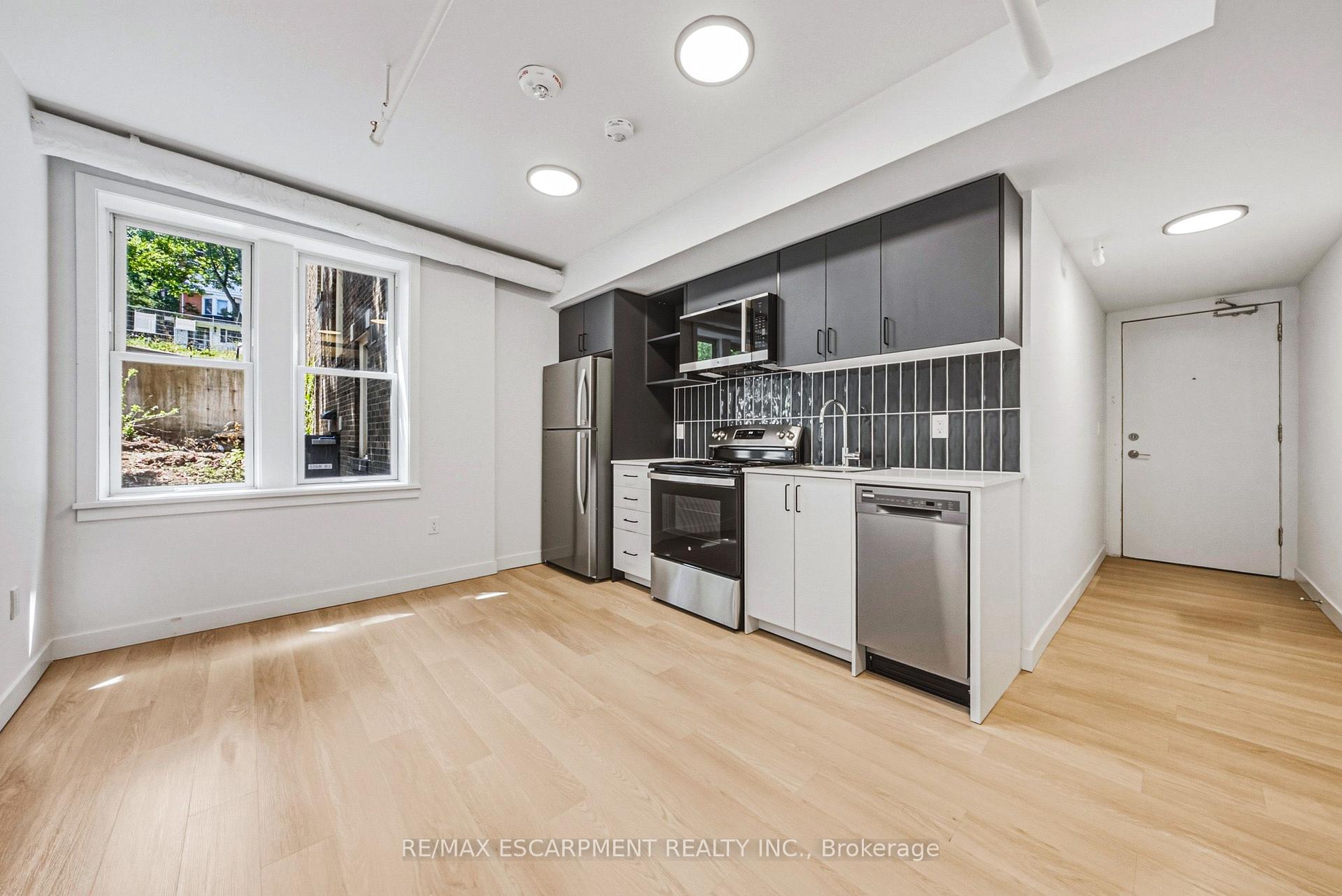 Front of Unit 208, 325 James Street S