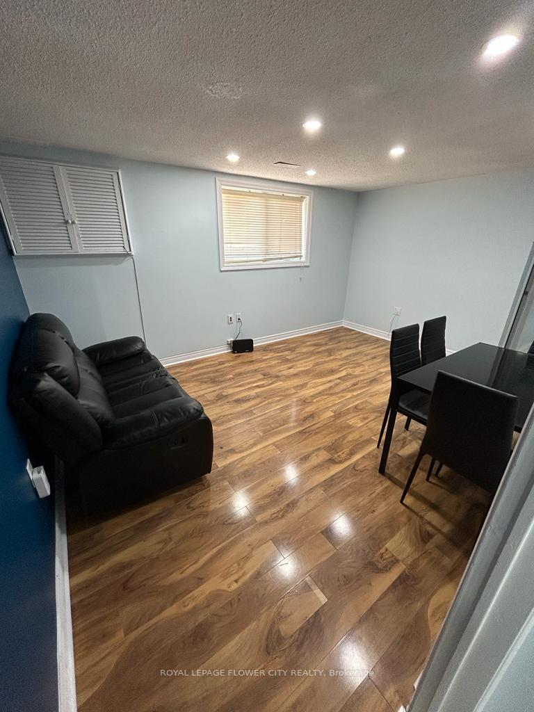 Photo 5 of Unit Bsmt, 4 Lascelles Blvd Drive, Brampton, Westgate — HOMEH