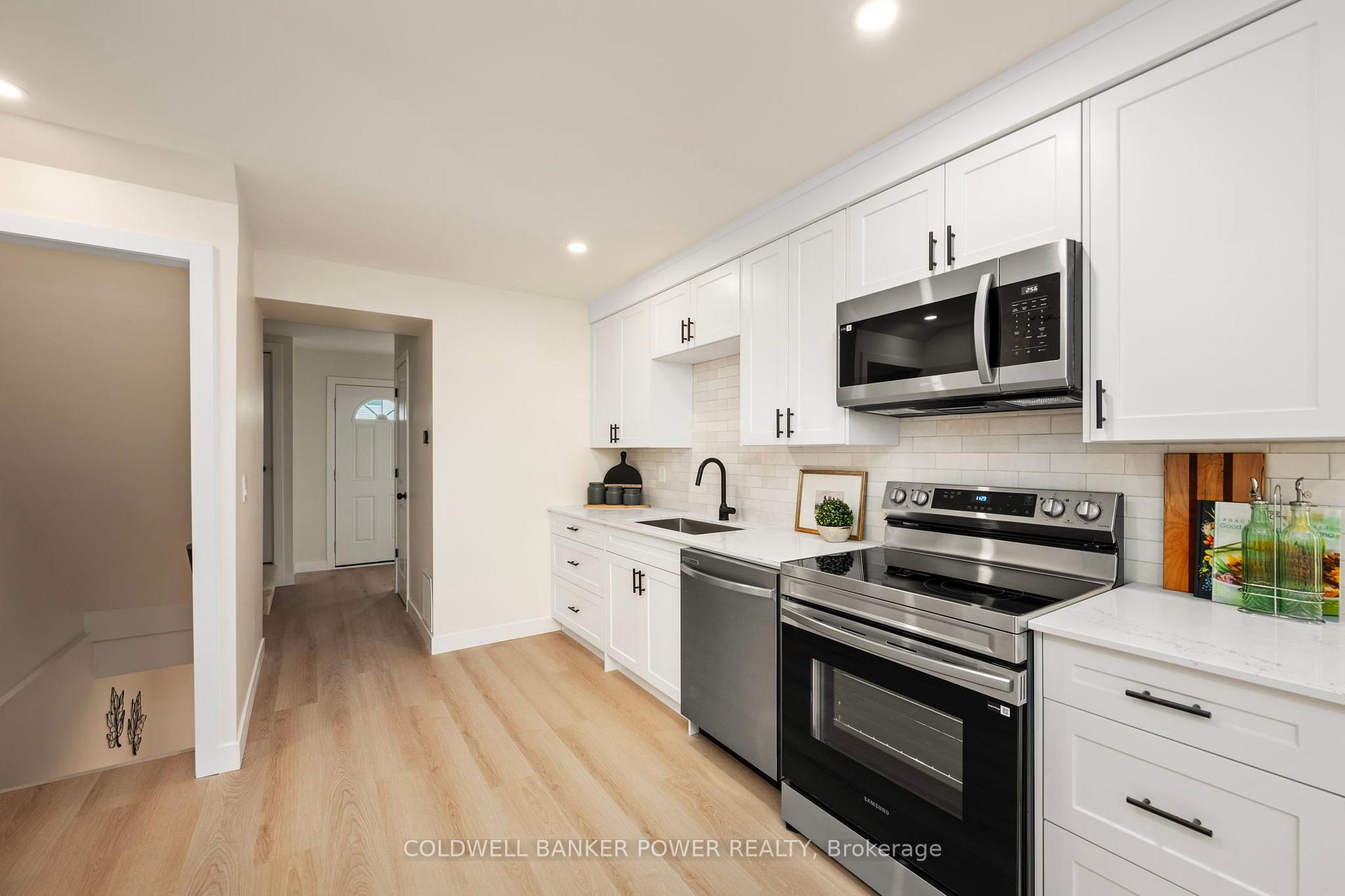 Photo 14 of Unit 27, 727 Wilkins Street, London, South R — HOMEH