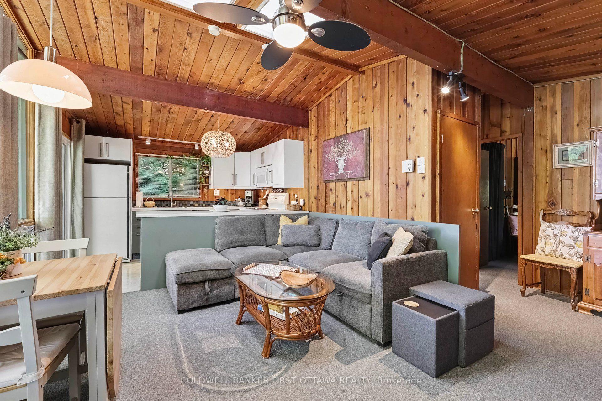 Photo 12 of 440 Featherston Lane, Tay Valley, Bathurst/Burgess & Sherbrooke (South Sherbrooke) Twp — HOMEH