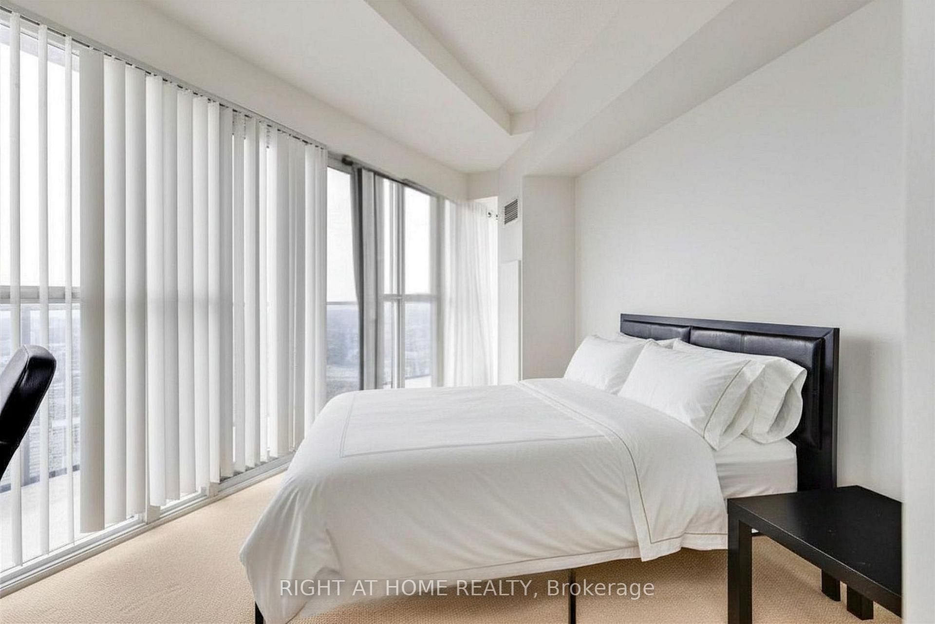 Photo 8 of Unit 4901, 60 Absolute Avenue, Mississauga, City Centre — HOMEH