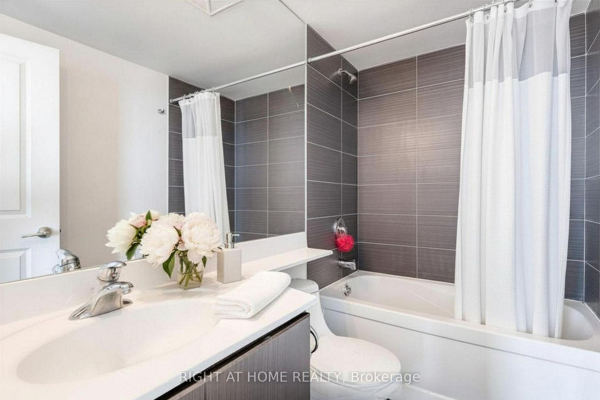 Photo 9 of Unit 4901, 60 Absolute Avenue, Mississauga, City Centre — HOMEH