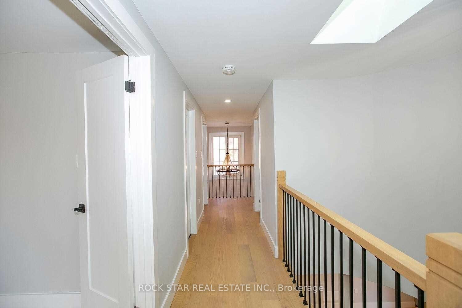 Photo 25 of 160 River Oaks Boulevard E, Oakville, River Oaks — HOMEH