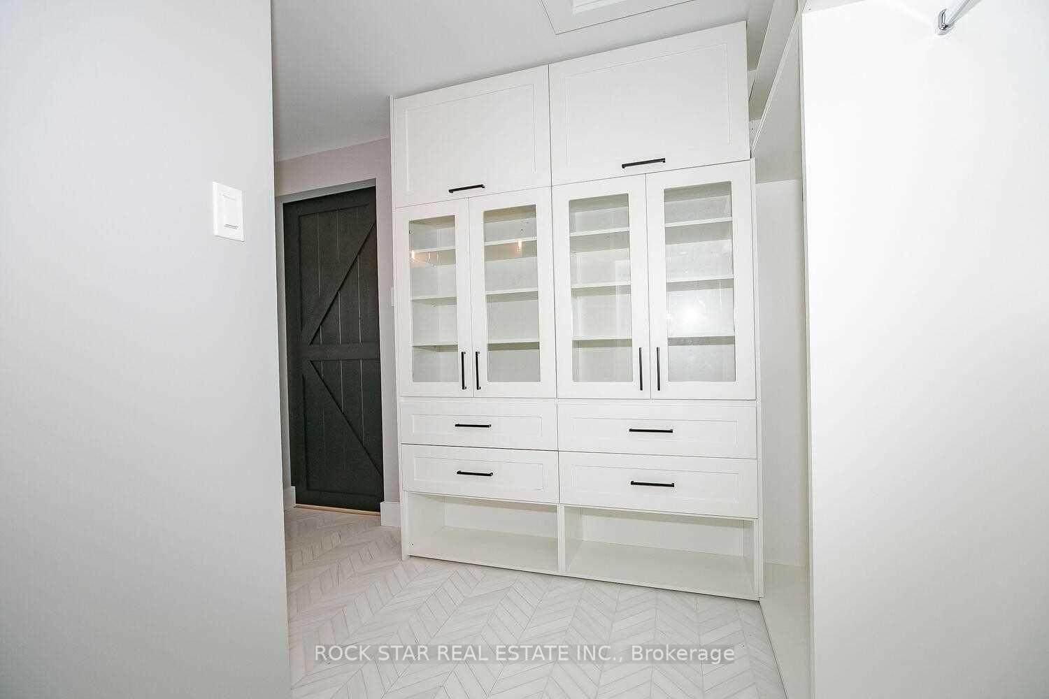 Photo 31 of 160 River Oaks Boulevard E, Oakville, River Oaks — HOMEH