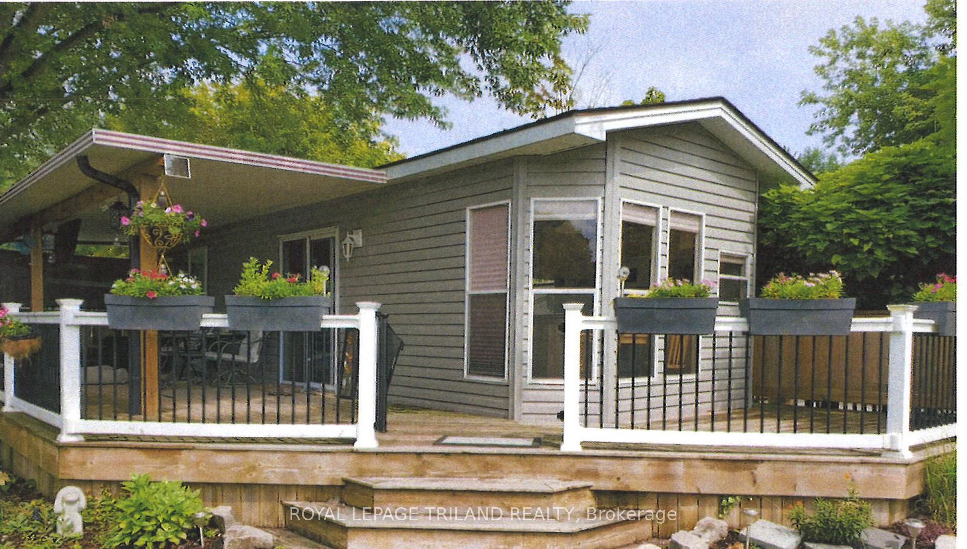 Photo of Unit D36, 4895 Lakeshore Road