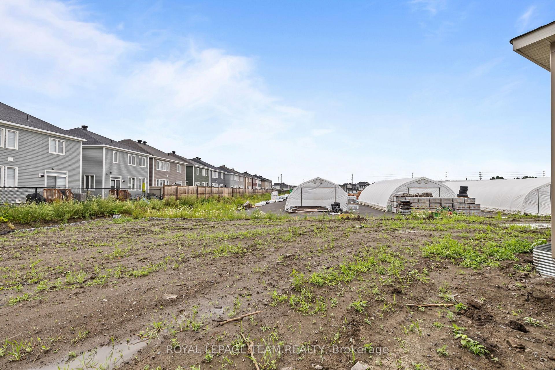 Photo 21 of 741 Haflinger Row, Ottawa, Btwn Franktown Rd. & Fallowfield Rd. — HOMEH
