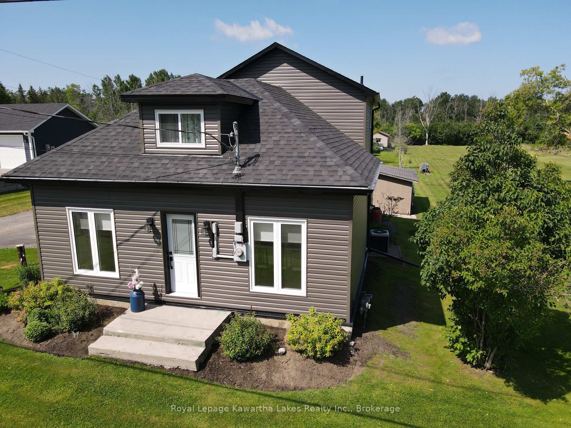 Photo 4 of 31410 Lake Ridge Road, Georgina, Pefferlaw — HOMEH