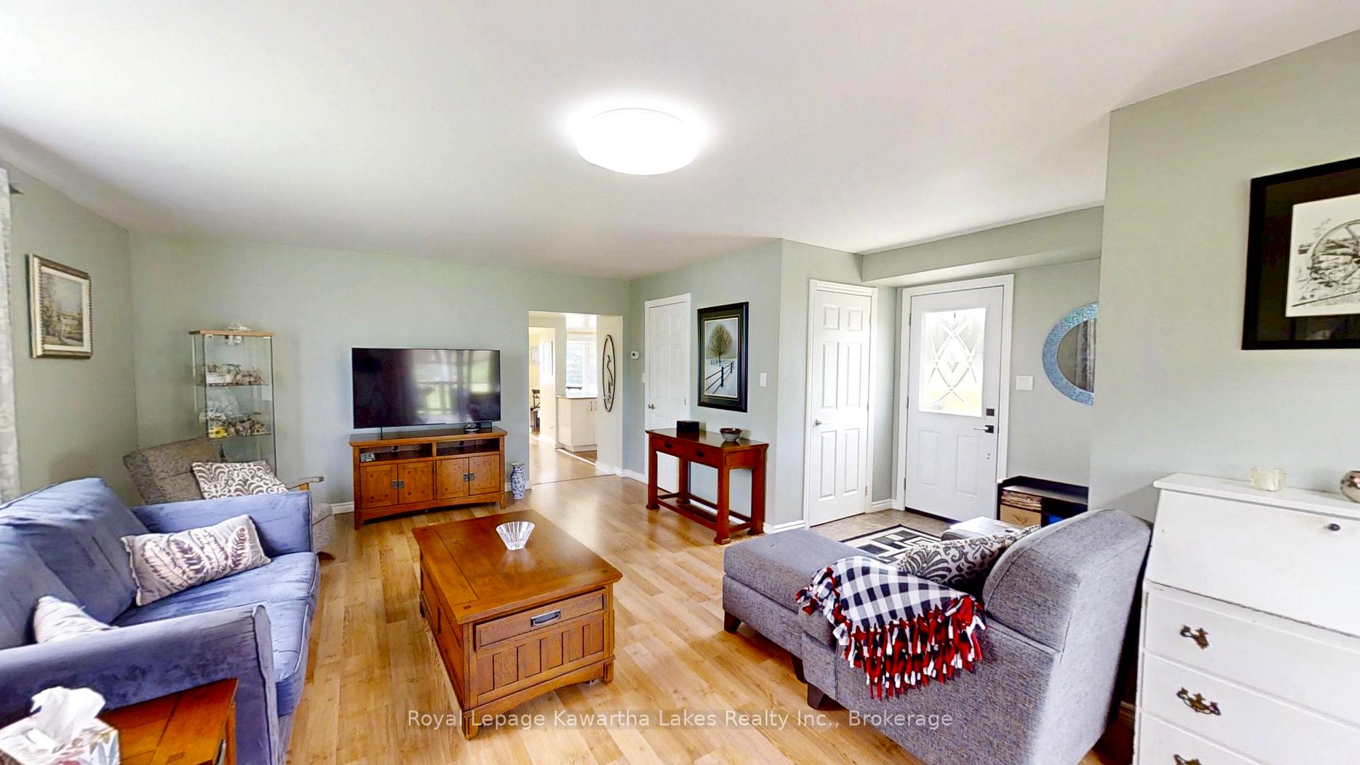 Photo 13 of 31410 Lake Ridge Road, Georgina, Pefferlaw — HOMEH