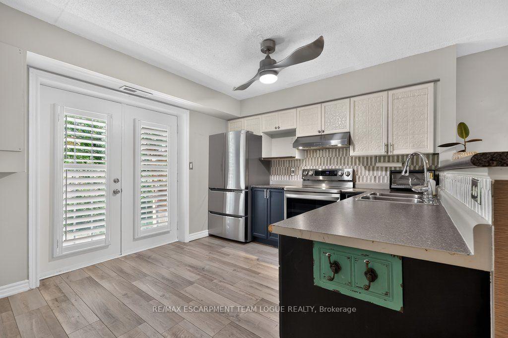 Photo 14 of Unit 105, 1450 Bishops Gate, Oakville, Glen Abbey — HOMEH