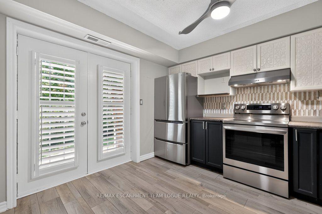 Photo 15 of Unit 105, 1450 Bishops Gate, Oakville, Glen Abbey — HOMEH