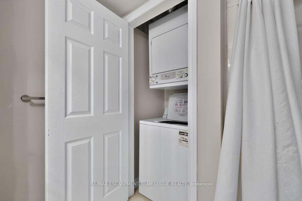 Photo 25 of Unit 105, 1450 Bishops Gate, Oakville, Glen Abbey — HOMEH