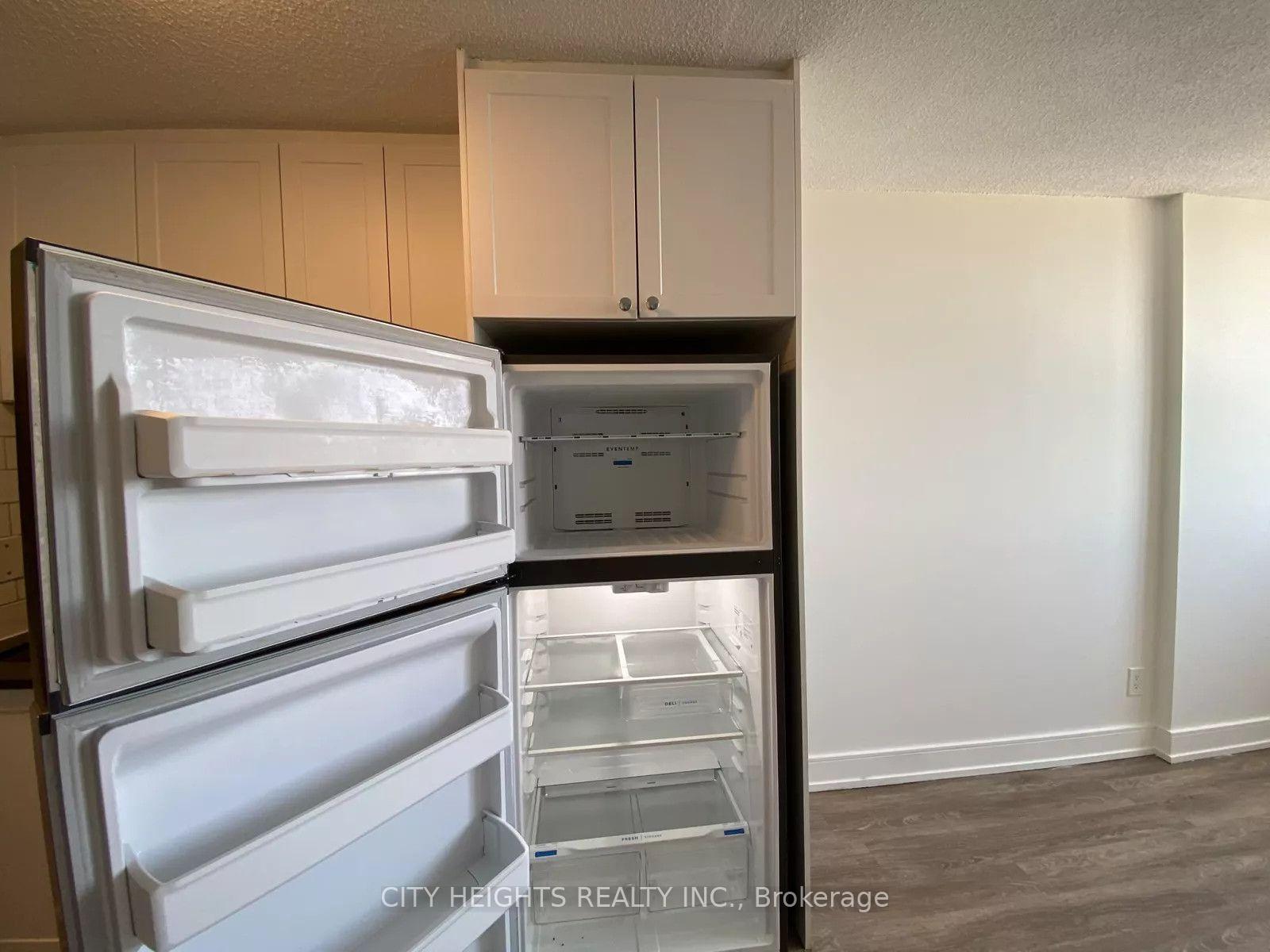 Photo 18 of Unit 1406, 294 Chandler Drive, Kitchener, Laurentian Hills — HOMEH
