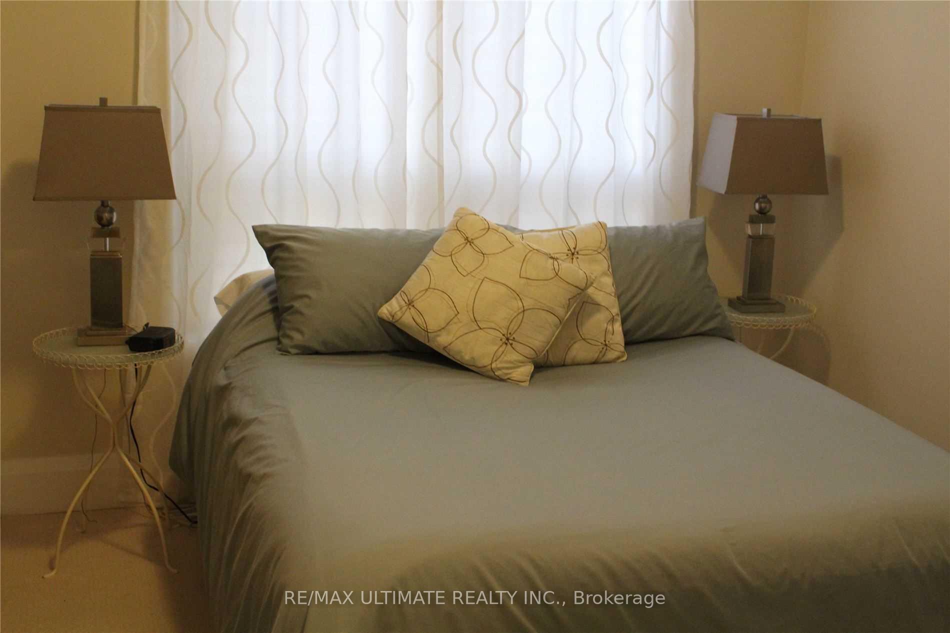 Photo 3 of Unit 310, 100 Harrison Garden Boulevard, North York, Willowdale East — HOMEH