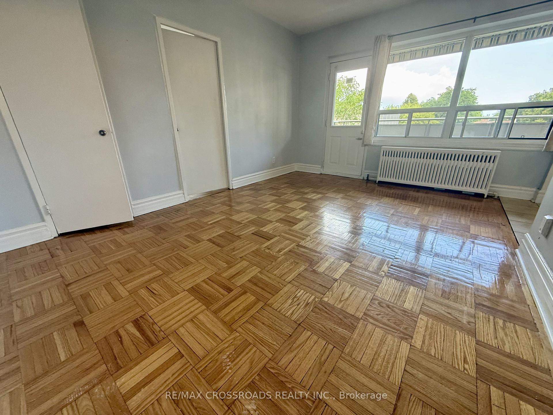 Photo 2 of Unit 302, 2770 Yonge Street, Toronto, Lawrence Park South — HOMEH
