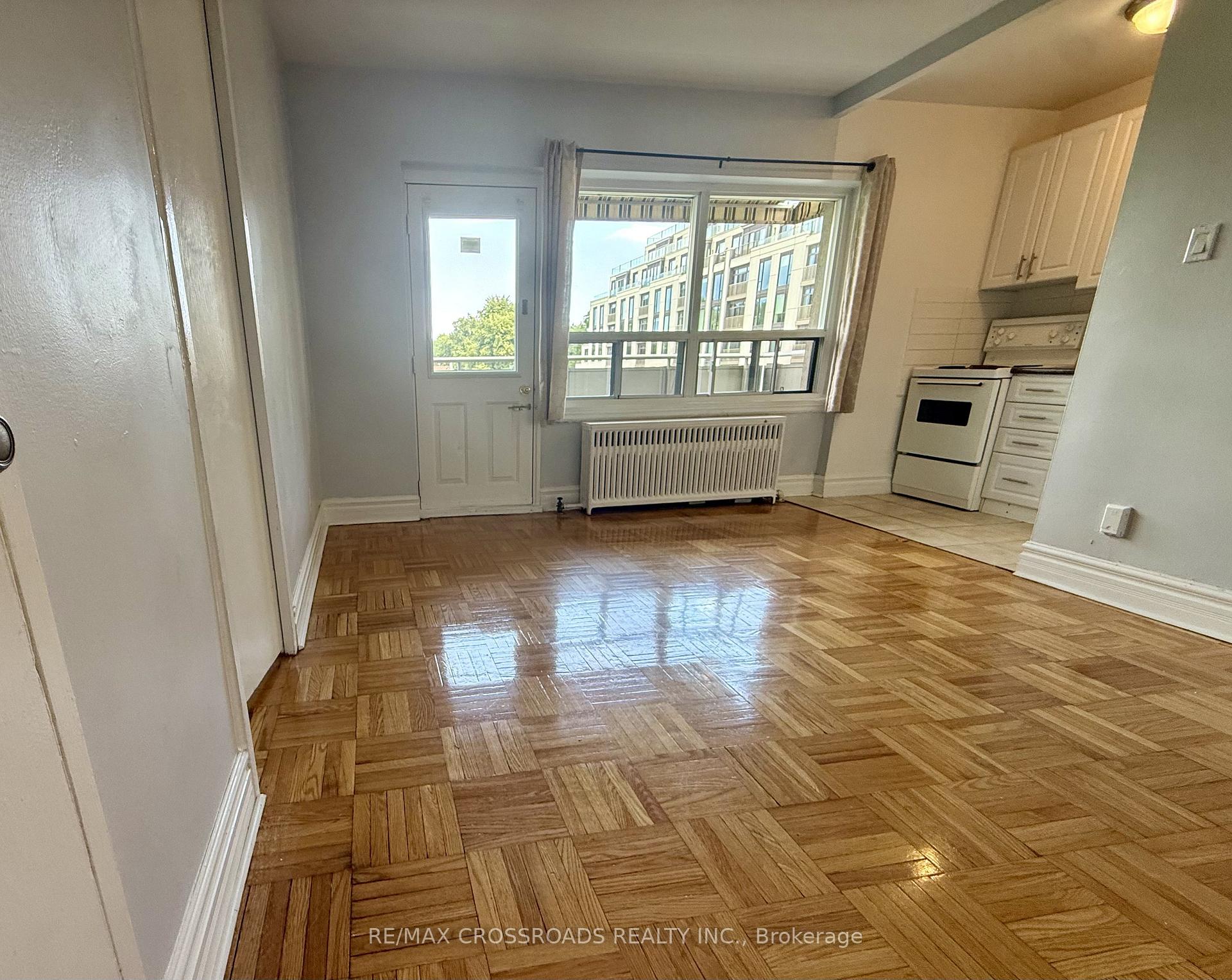 Photo 3 of Unit 302, 2770 Yonge Street, Toronto, Lawrence Park South — HOMEH