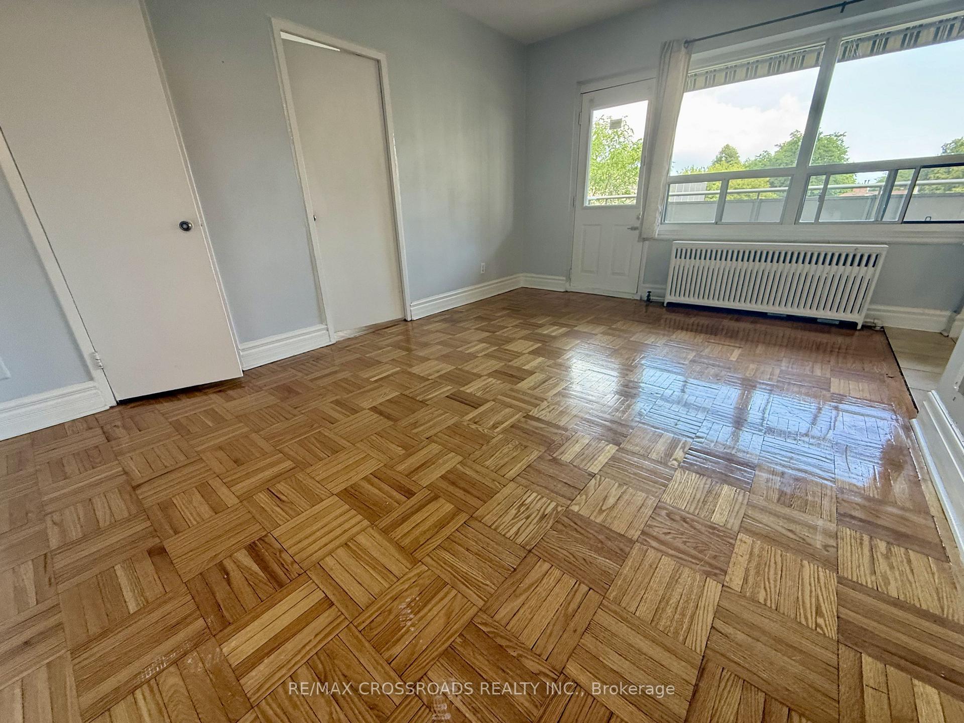 Photo 5 of Unit 302, 2770 Yonge Street, Toronto, Lawrence Park South — HOMEH