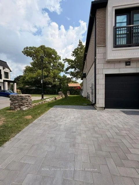 Photo 3 of Unit 38, 143 Elgin Street N, Cambridge, Alison — HOMEH