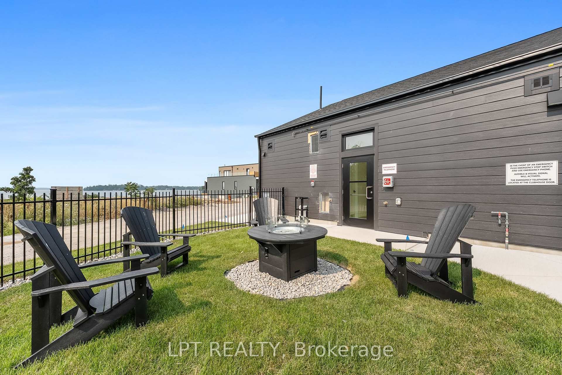 Photo 37 of Unit 402, 19B West Street N, Kawartha Lakes, Fenelon Falls — HOMEH