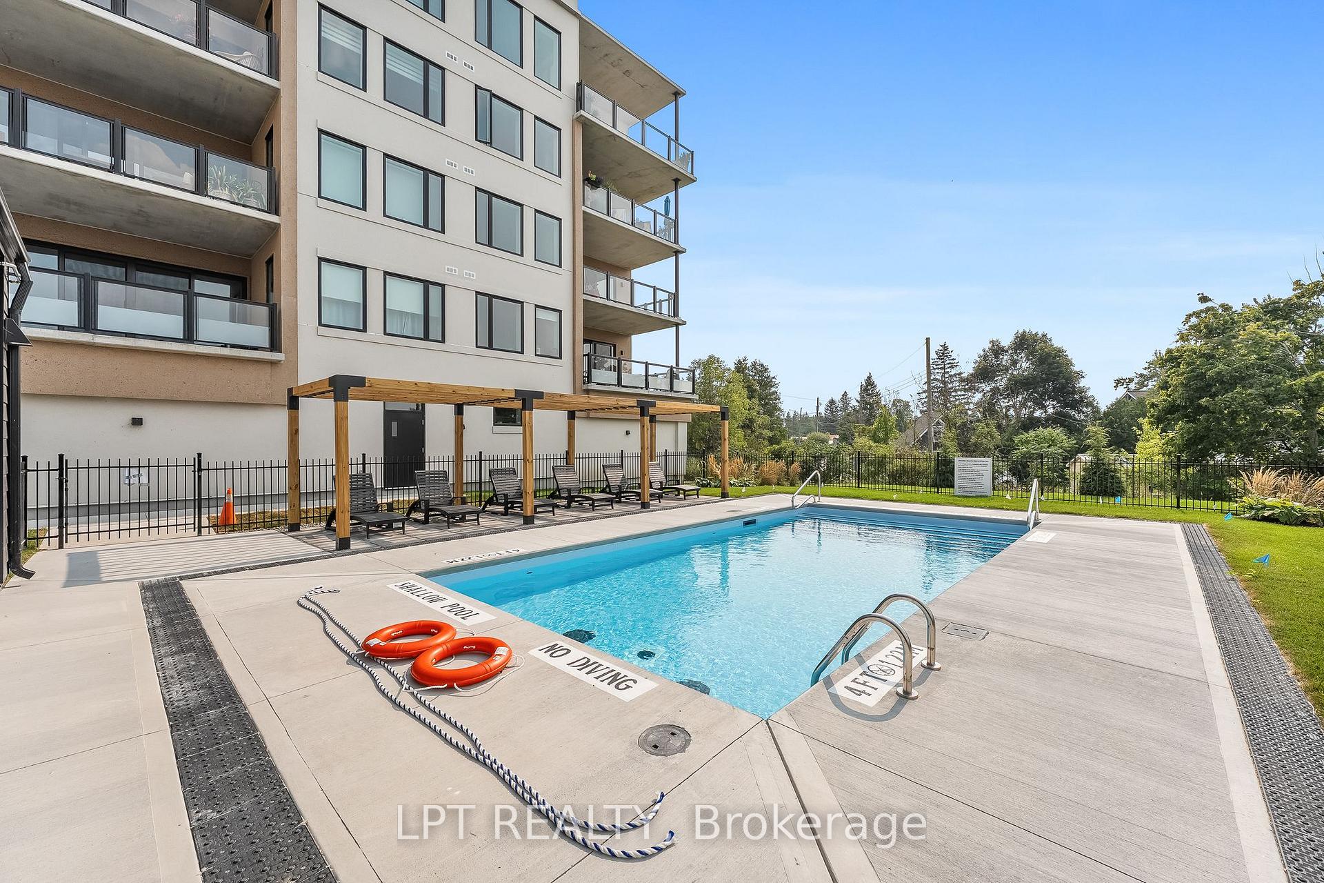 Photo 38 of Unit 402, 19B West Street N, Kawartha Lakes, Fenelon Falls — HOMEH