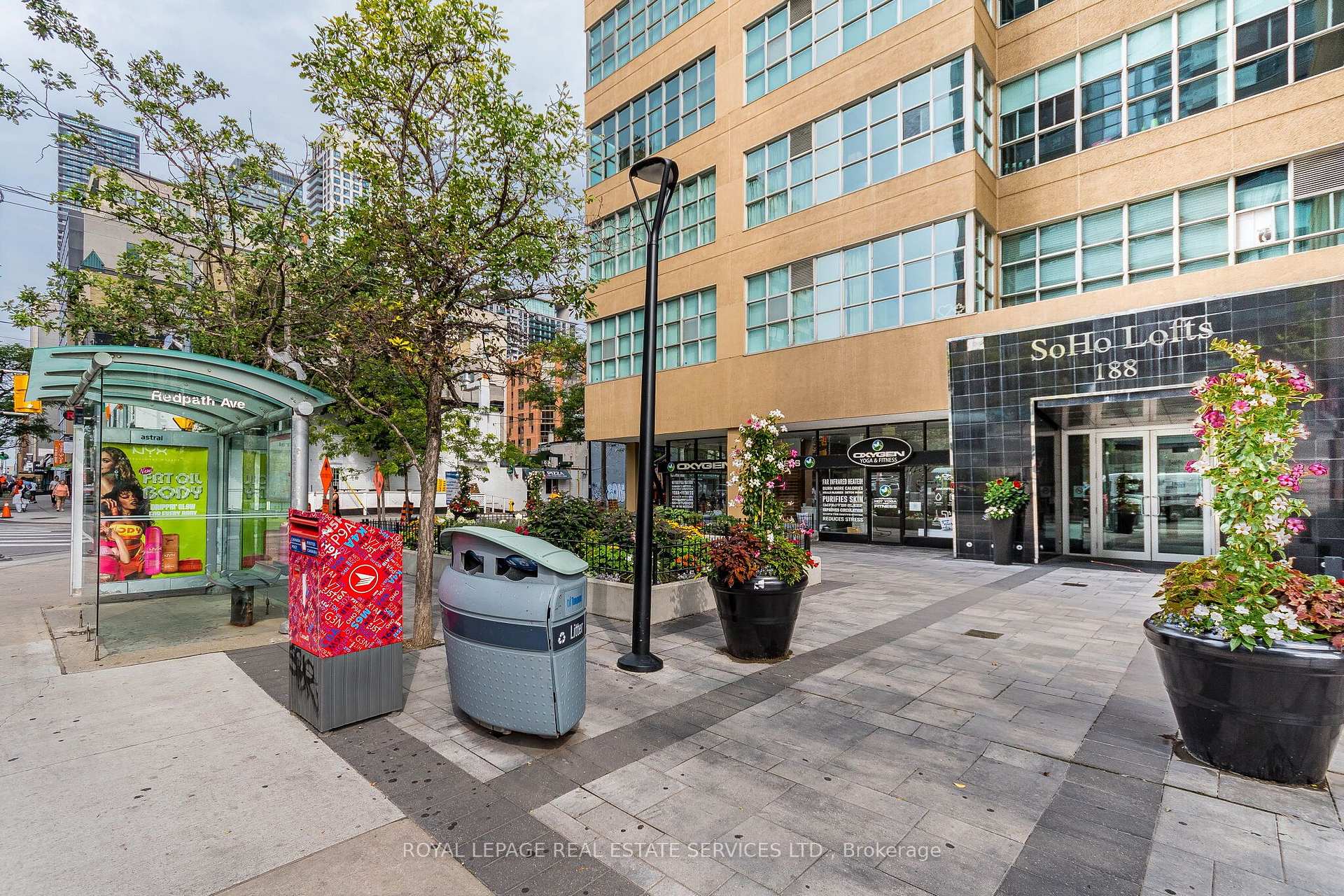 Photo 2 of Unit 508, 188 Eglinton Avenue E, Toronto, Mount Pleasant West — HOMEH