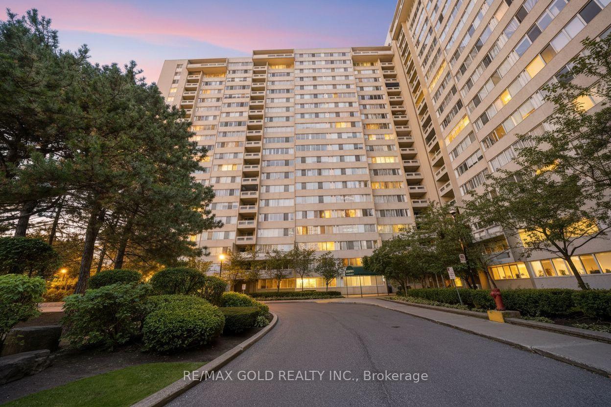 Photo 2 of Unit 1913, 3590 Kaneff Crescent, Mississauga, Mississauga Valleys — HOMEH