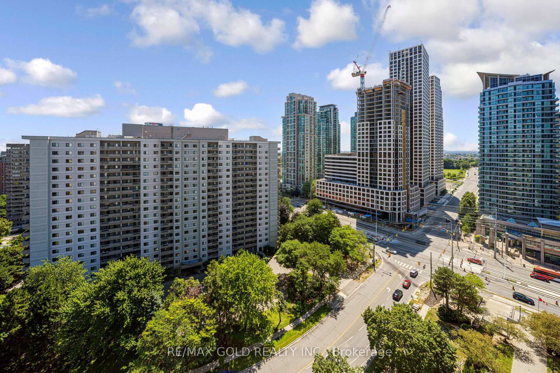 Photo 20 of Unit 1913, 3590 Kaneff Crescent, Mississauga, Mississauga Valleys — HOMEH