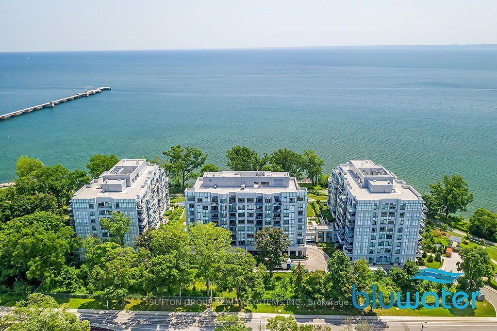 Front of Unit B814, 3500 Lakeshore Road W